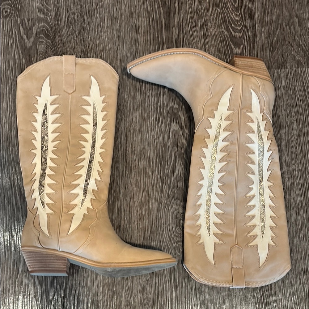 Dolce Vita Tan and Cream Heeled Boots with Western Flair